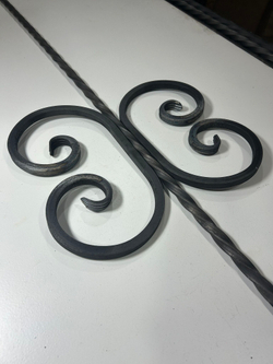 Кованый элемент вензель 150х270мм квадрат полнотелый 12х12мм