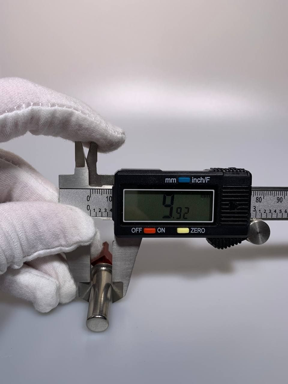 Датчик тэна 20 кОм белый или коричневый INDESIT ARISTON (TLR201AR)