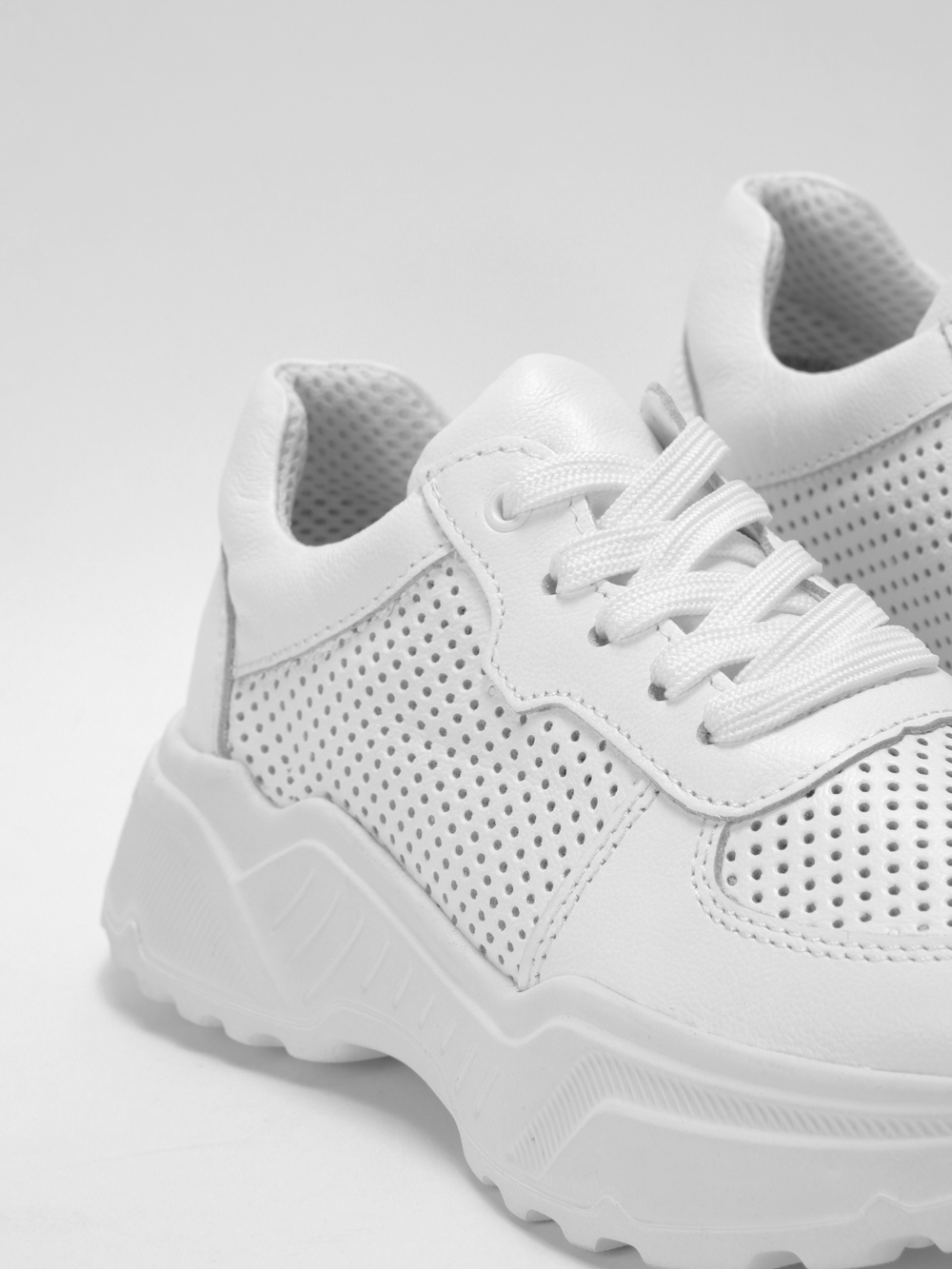 Кроссовки женские P0160-1V