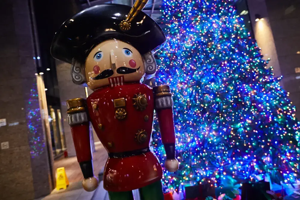 Большая фигура "Щелкунчик" солдатик