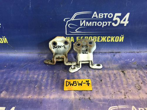 Петля двери передней левой MAZDA DEMIO 1998