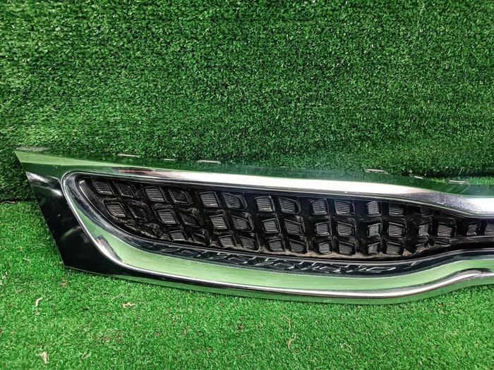 Решетка радиатора KIA Rio 4 X-Line (2017-2020)