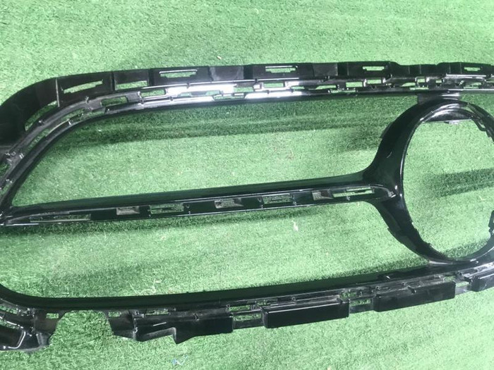 Накладка решетки радиатора Mercedes E W213 (20-23)