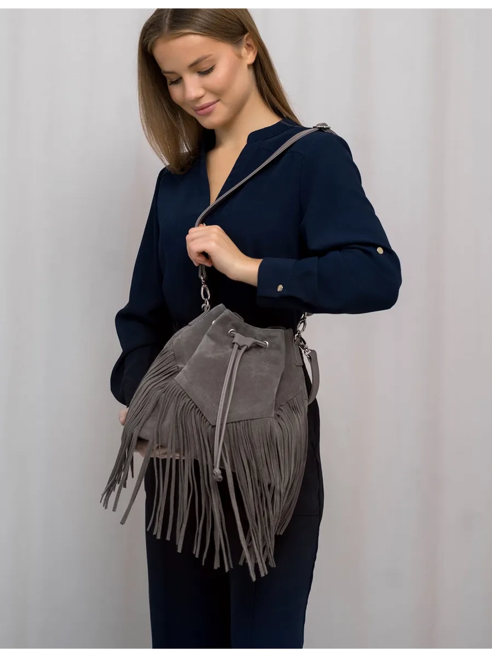 сумка через плечо тоут средняя натуральная замша