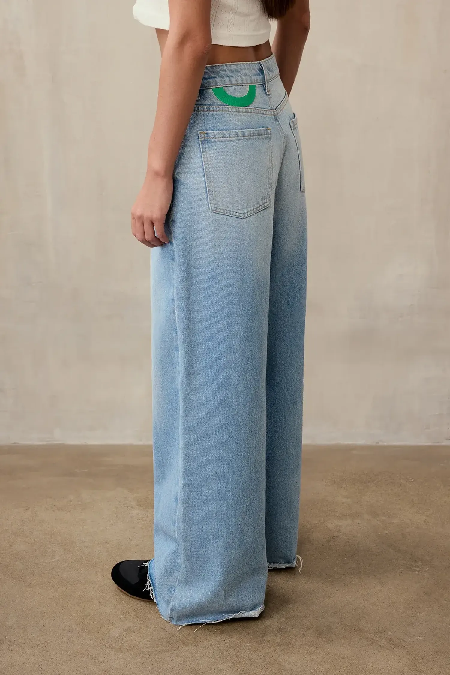 Джинсы (Как у Керри), голубые с необработанным низом