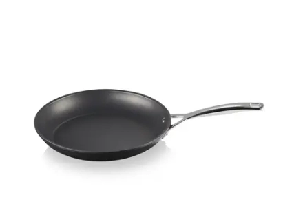 Le Creuset Сковорода PRO с антипригарным покрытием 28см