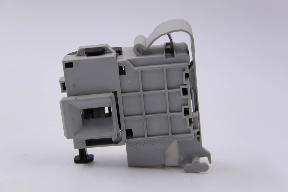 Устройство блокировки люка стиральной машины 2226709-X03040125