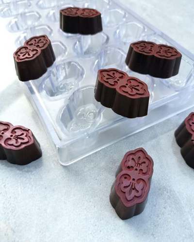 Поликарбонатная форма для шоколада №500