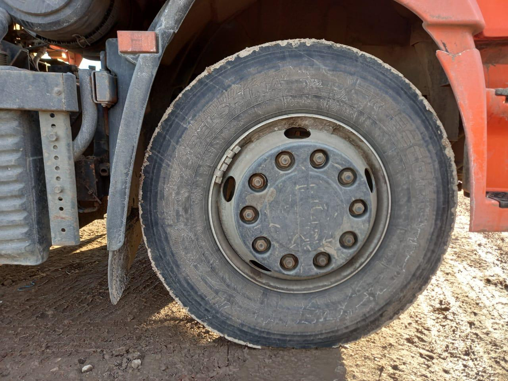 КамАЗ 45143 6x4 Зерновоз 45143-50 (Дизельный, 11,8 л, 300 л.с., МТ)