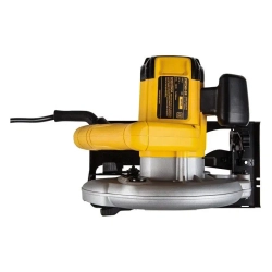 Дисковая ручная пила DeWalt DWE560K