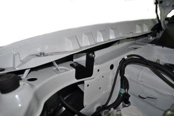 Амортизатор (упор) капота на Mitsubishi ASX 02-05(с 2010 г.в.)Autoinnovation