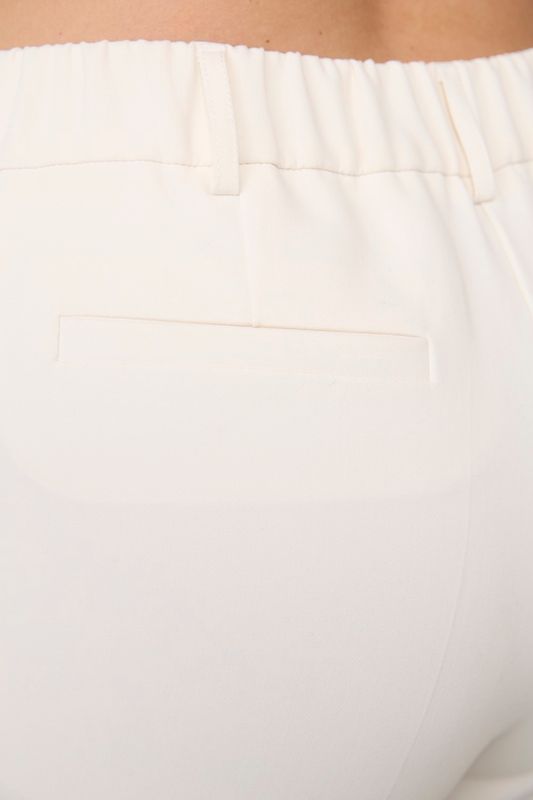 Брюки классические, молочный