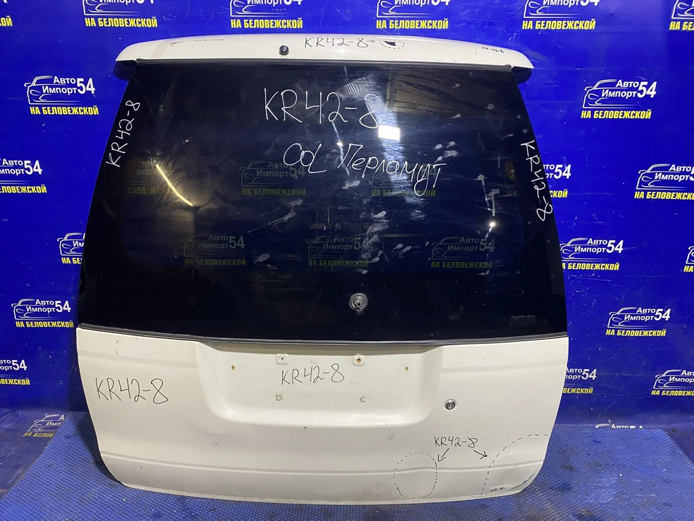 Дверь пятая TOYOTA LITEACE 1999
