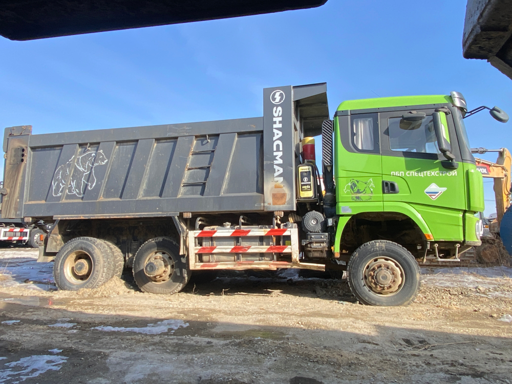 Shacman (Shaanxi) SX* 6x6 Самосвал SX32586T385 (Дизельный, 11,6 л, 369 л.с., МТ)