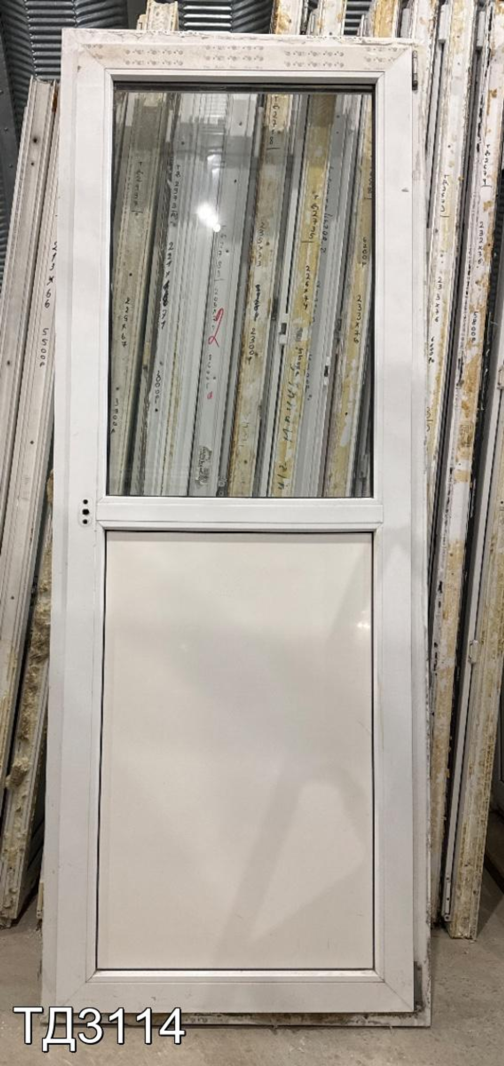 Дверь балконная пластиковая Б/У 2140(в) x 810(ш)