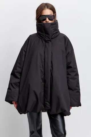 Куртка-баллон зимняя Айсель черного цвета