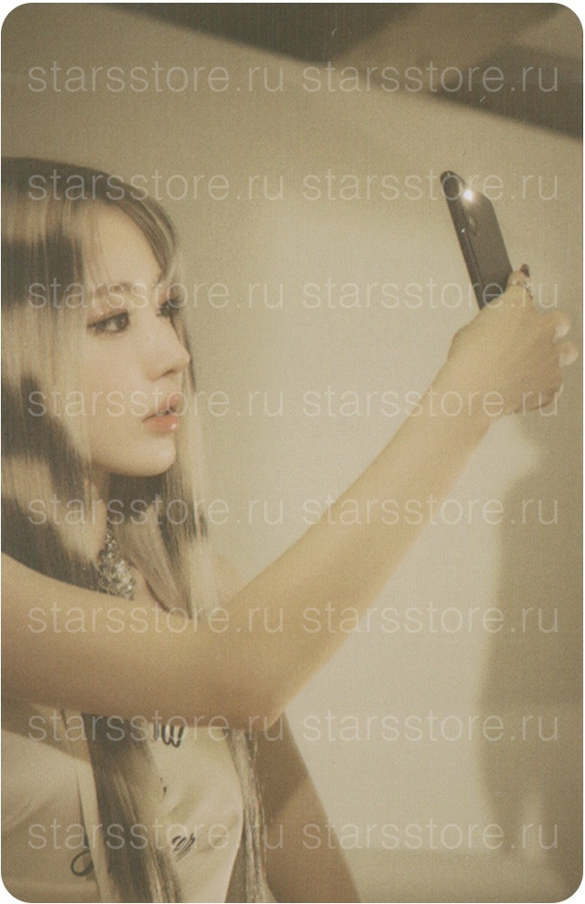 Фотокарта Sakura LE SSERAFIM - CRAZY Mini Photo Card