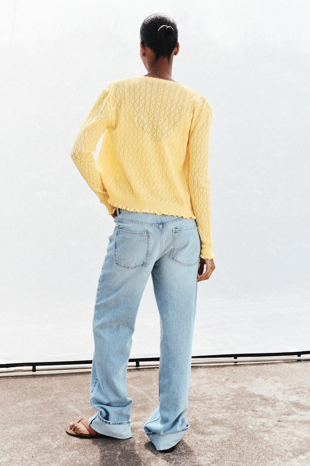 ZARA КАРДИГАН С ВОЛАНАМИ И ПЕРФОРАЦИЕЙ, СВЕТЛО-ЖЕЛТЫЙ