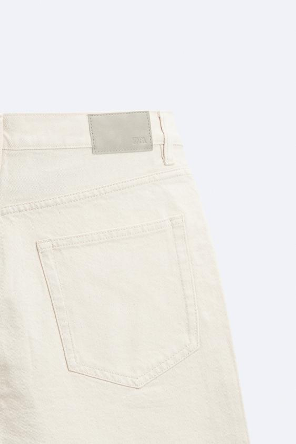 ZARA ЦВЕТНЫЕ ДЖИНСОВЫЕ ШОРТЫ, ЖЕЛТОВАТО-БЕЛЫЙ