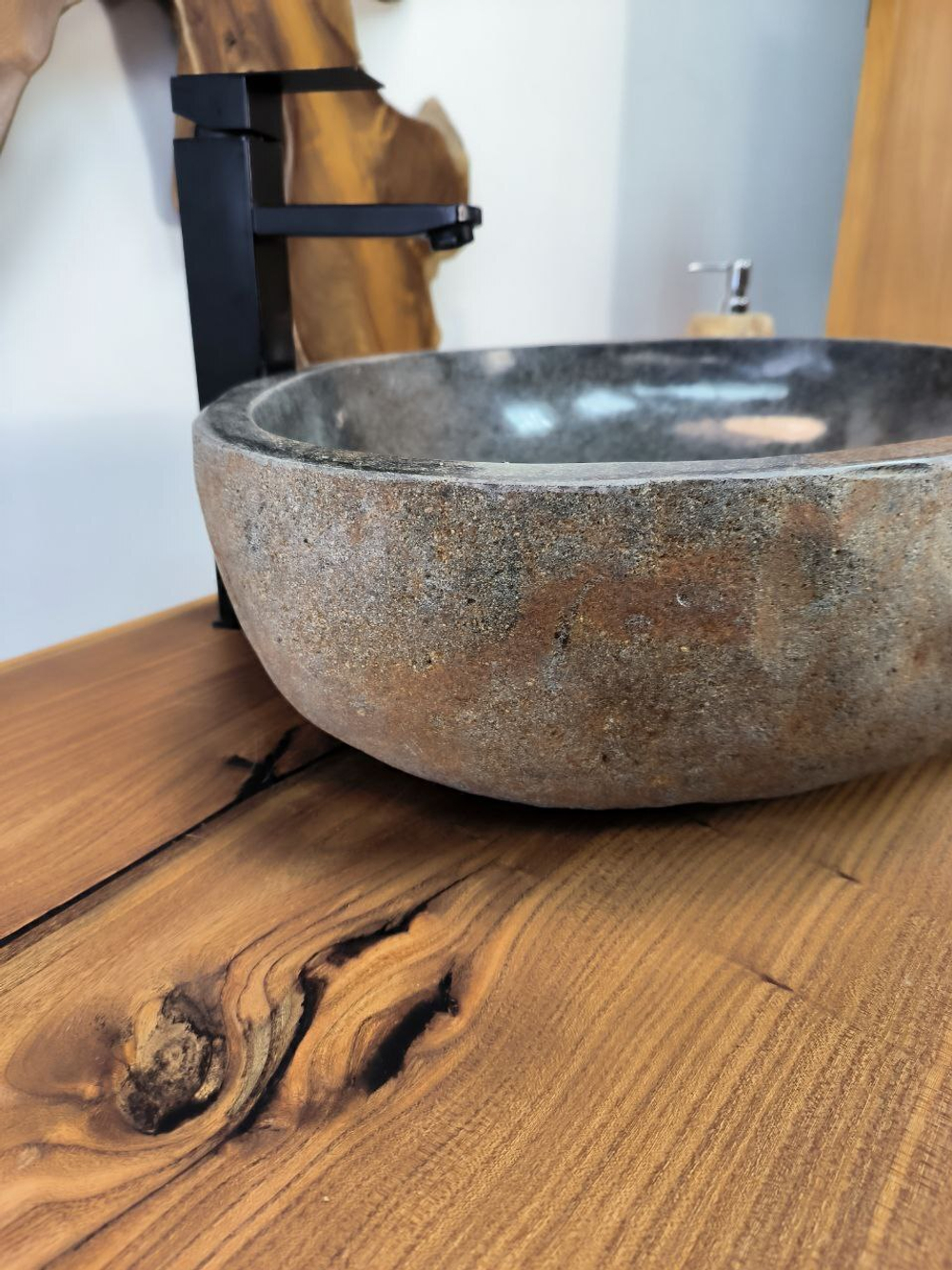 Раковина из речного камня RS-65906 60х43х14 из натурального камня