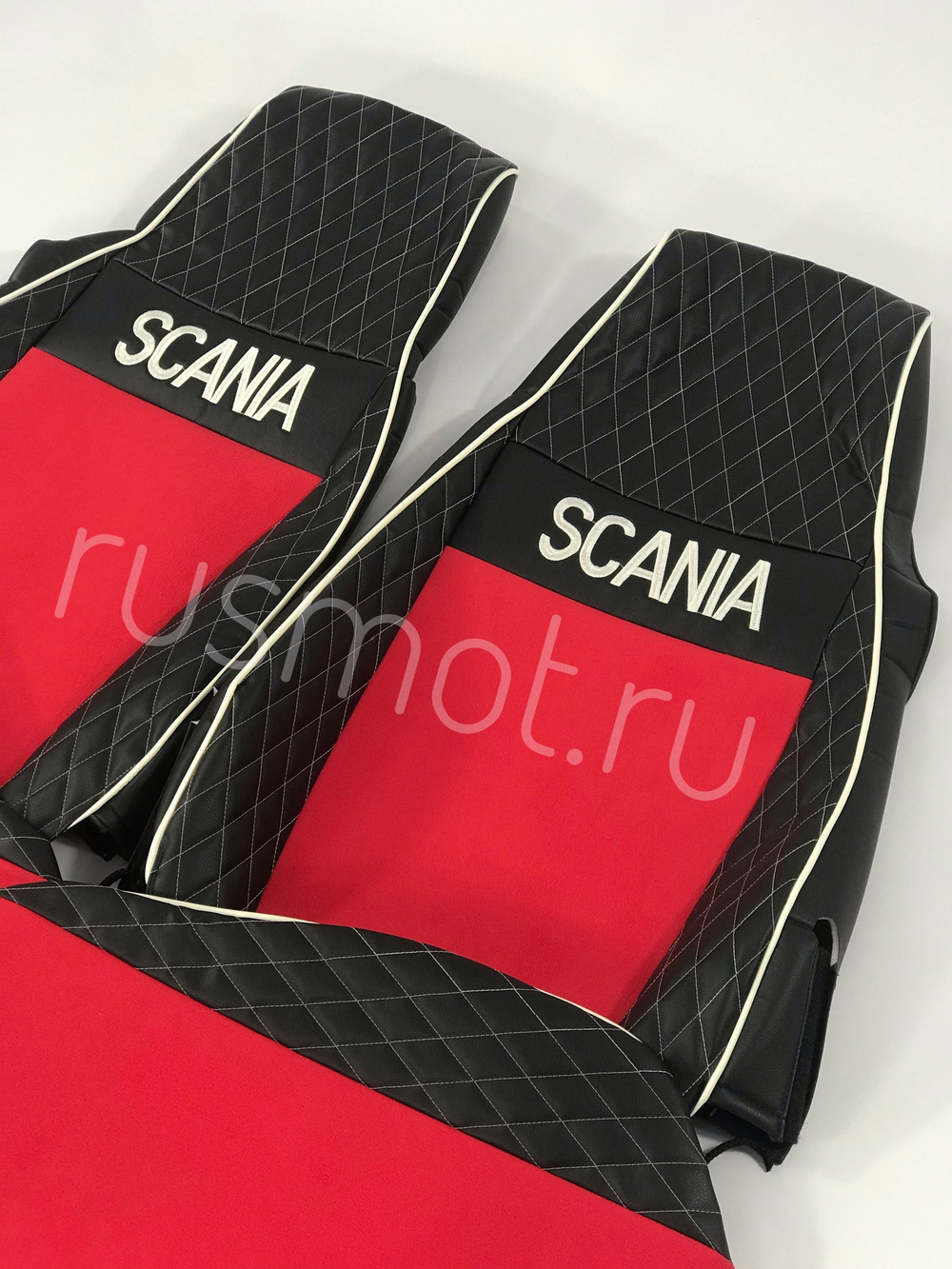 Чехлы Премиум стеганные кожа + аликанте вышивка SCANIA R/P/G 2004-2014 г. S21 Польша