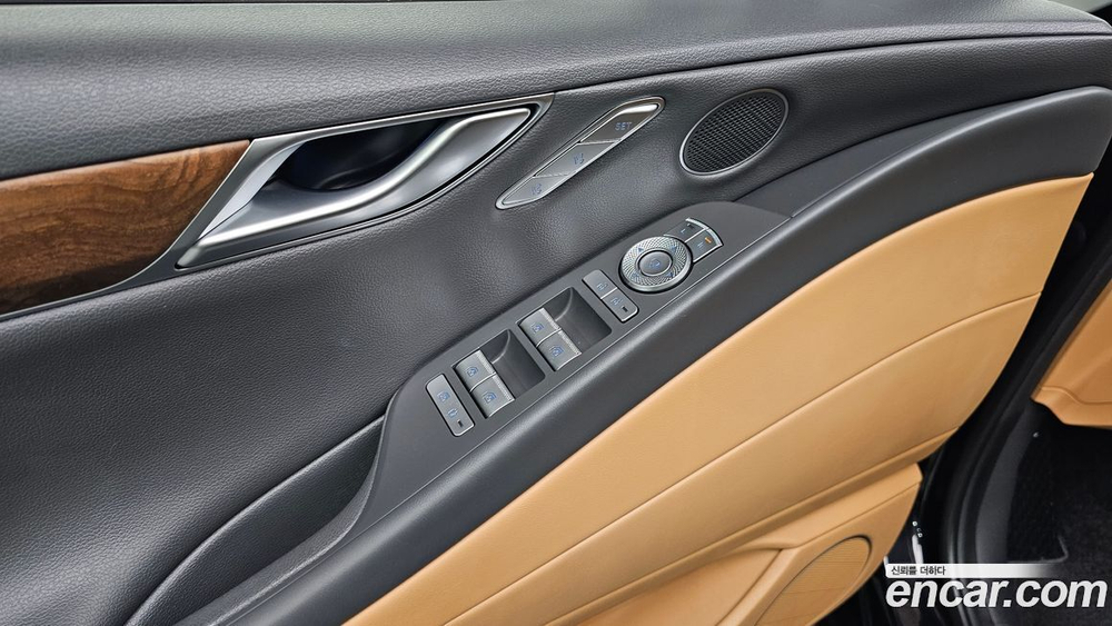 Genesis G80 (RG3) Бензин 2.5 Turbo AWD (08.2020)