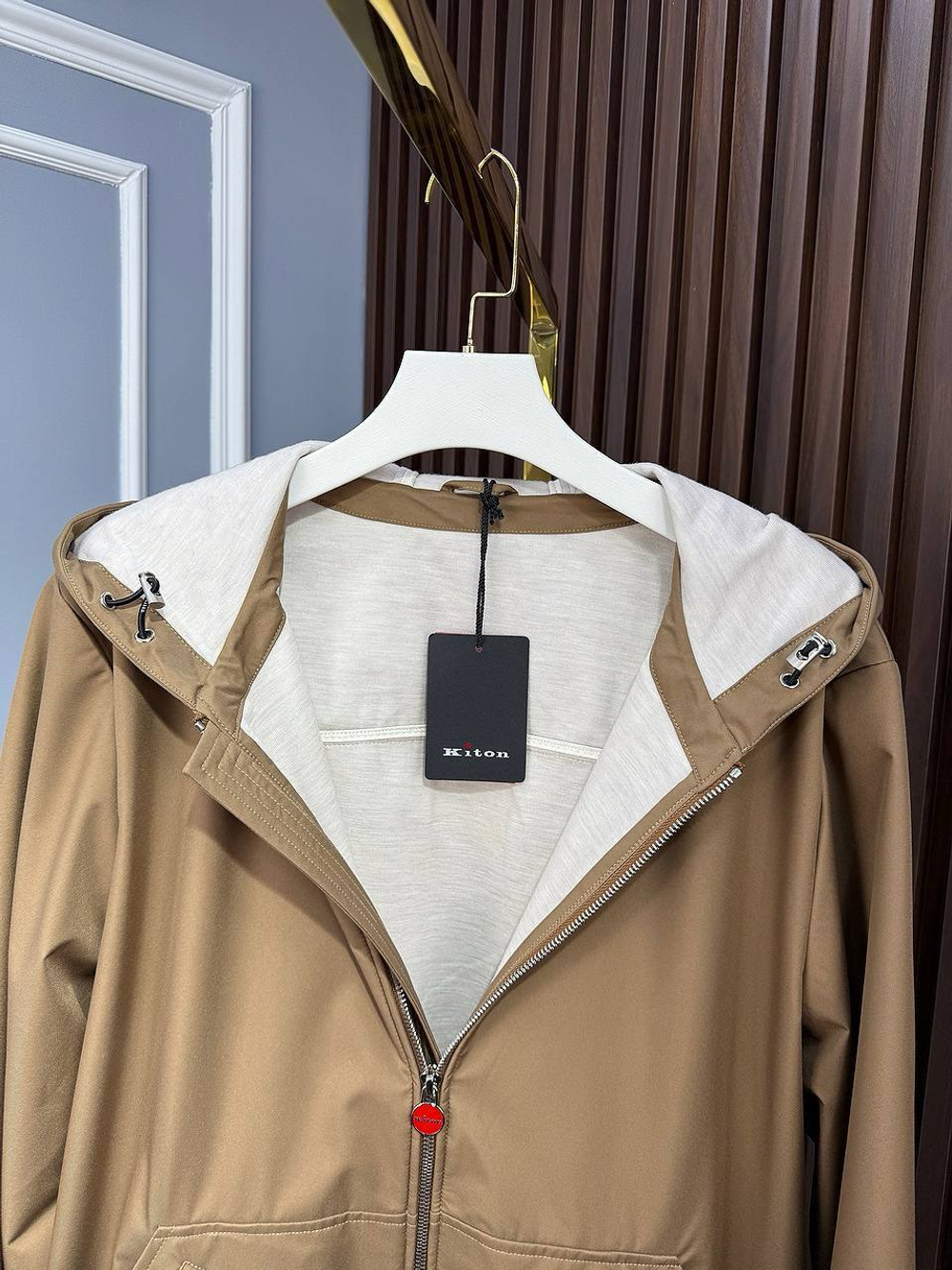 Ветровка Kiton