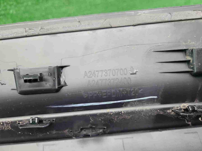 Накладка двери правая Mercedes GLB X247 (19-нв)