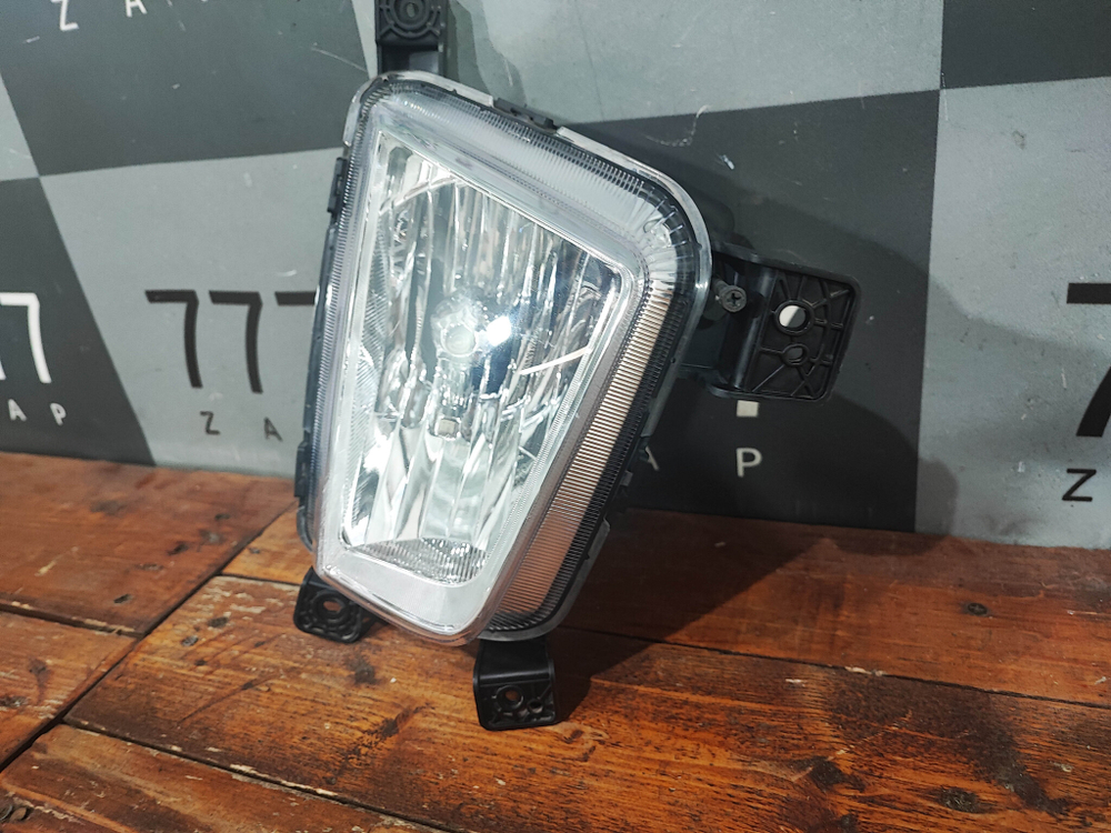 ПТФ передняя правая Hyundai Creta 1 (GS) 16-21 Б/У Оригинал 92202M0000