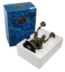 Veronese WS-971 Статуэтка-подсвечник «Девушка с цветами»