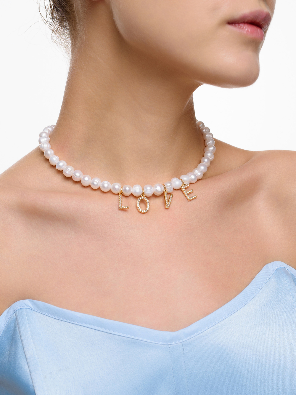 Колье с буквами "Love" из жемчуга Gold