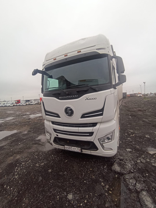 Shacman (Shaanxi) SX* 4x2 Седельный тягач SX4188YY381 (Дизельный, 12,5 л, 480 л.с., АТ)