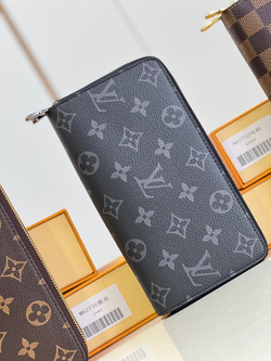 Louis Vuitton Zippy Organizer