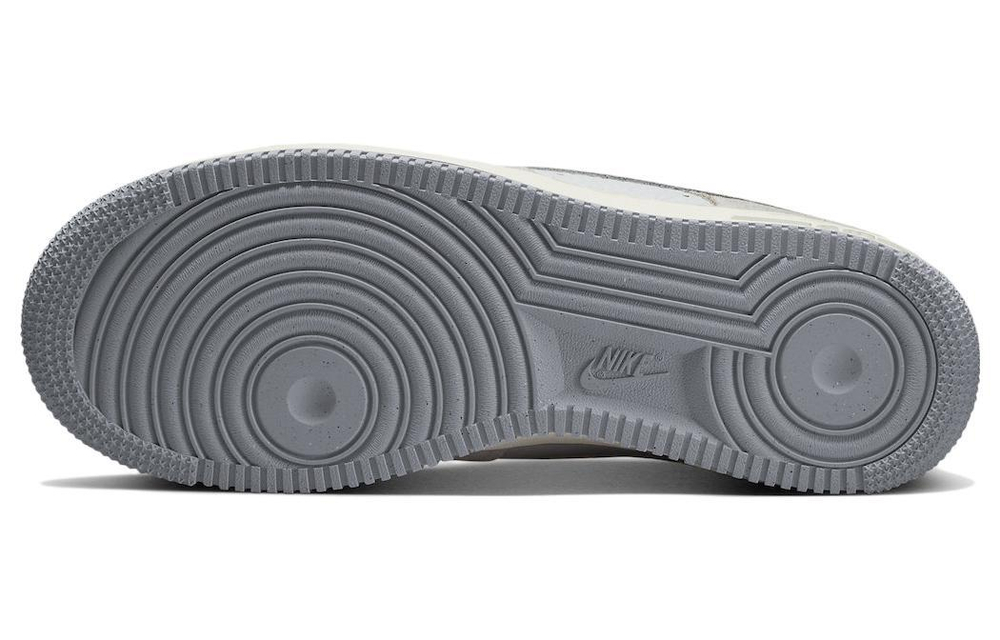 Nike air force 1 low python deals
