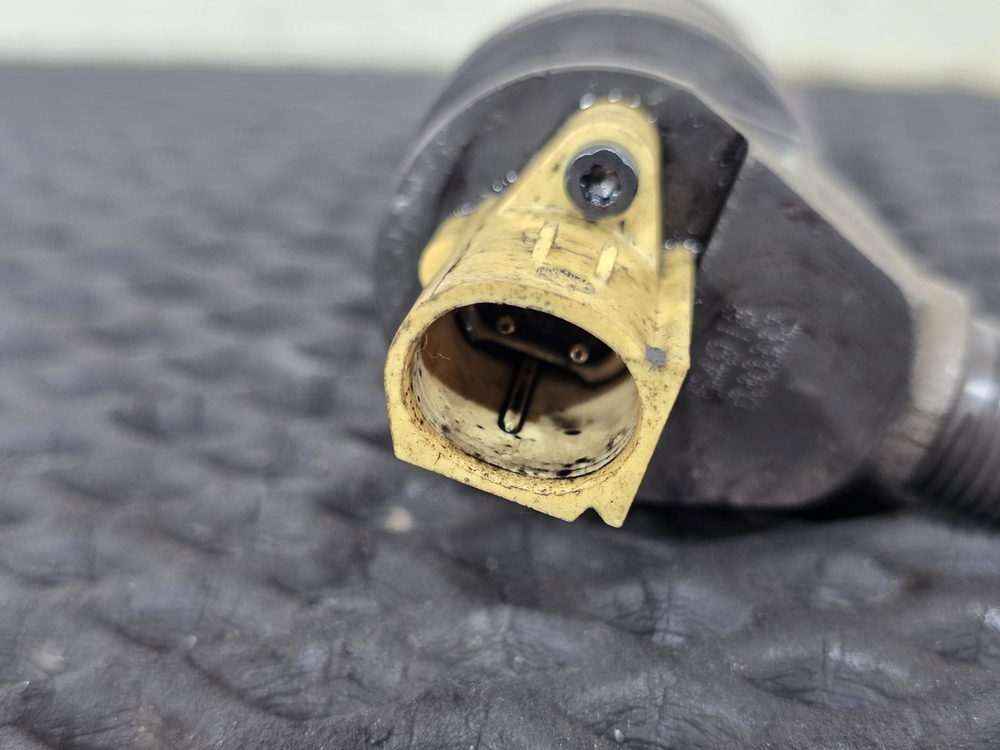 Форсунка топливная 2016г.