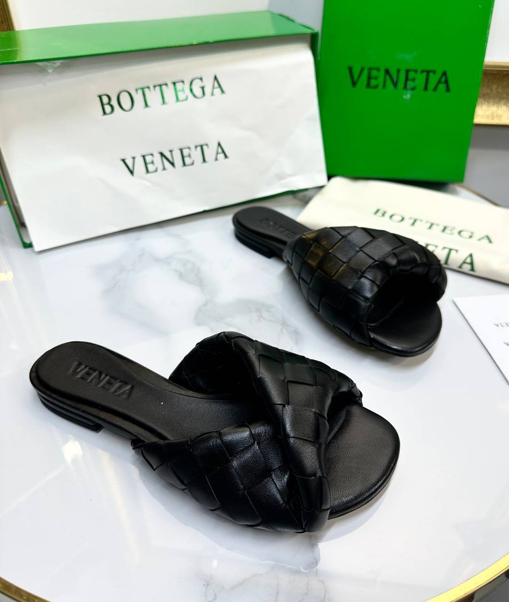 Шлепанцы Bottega Veneta
