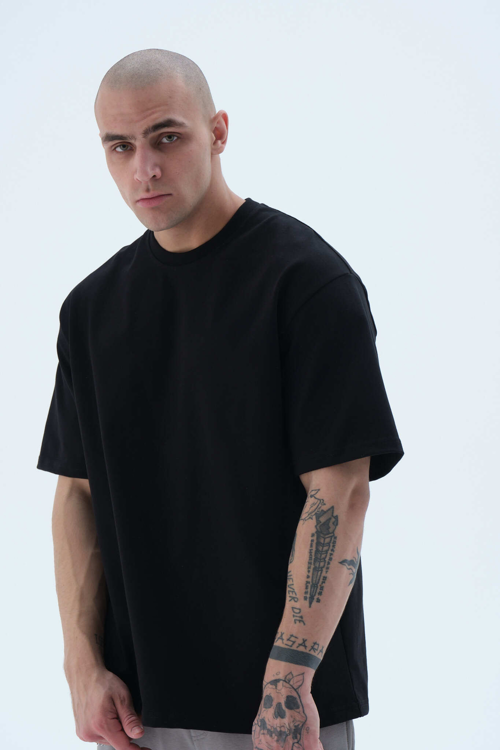 Футболка оверсайз | black