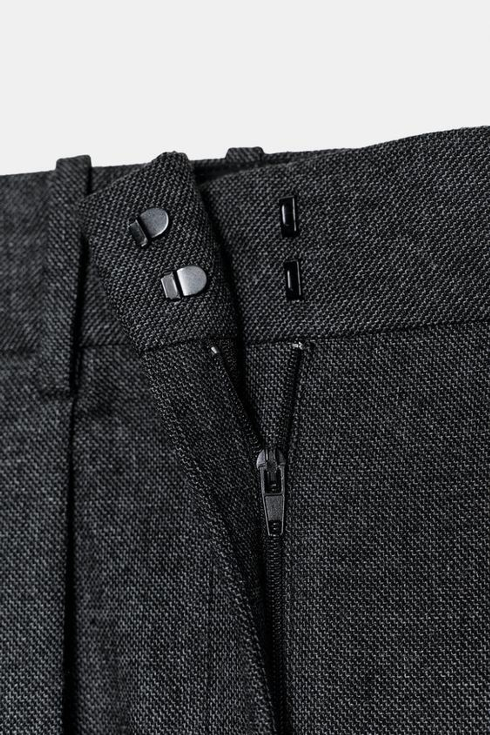 ZARA ШИРОКИЕ БРЮКИ С ЗАЩИПАМИ — ZW COLLECTION, СЕРЫЙ МЕЛАНЖ