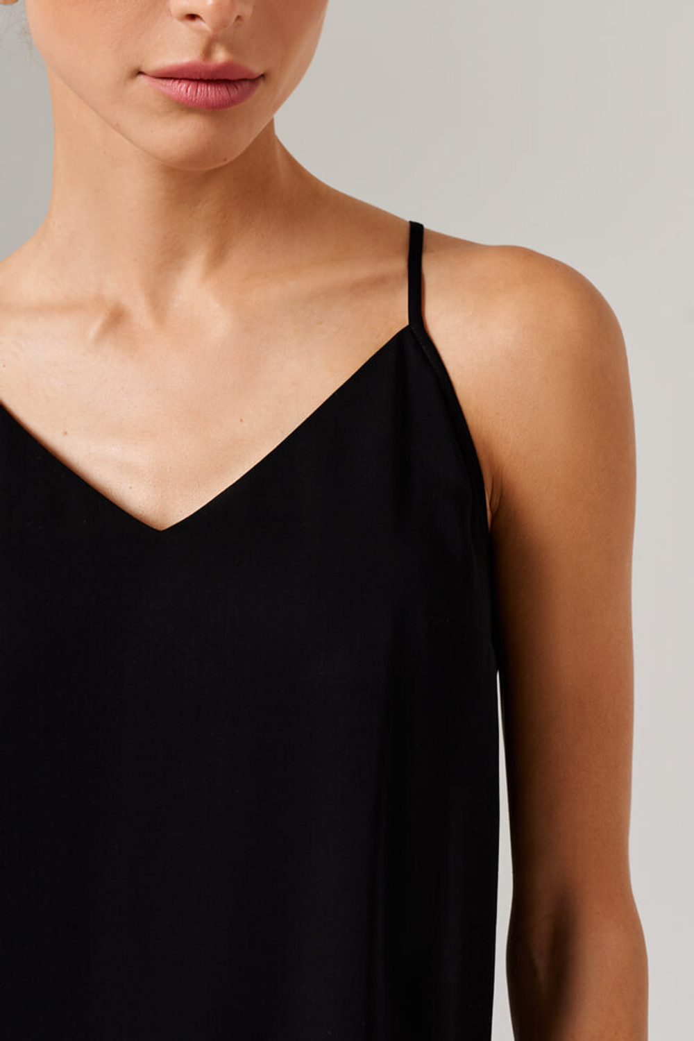 23176 Топ женский (черный)