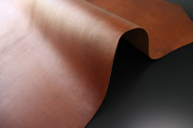 4,1-4,5 Чепрак коньяк с отделкой Oil Wax