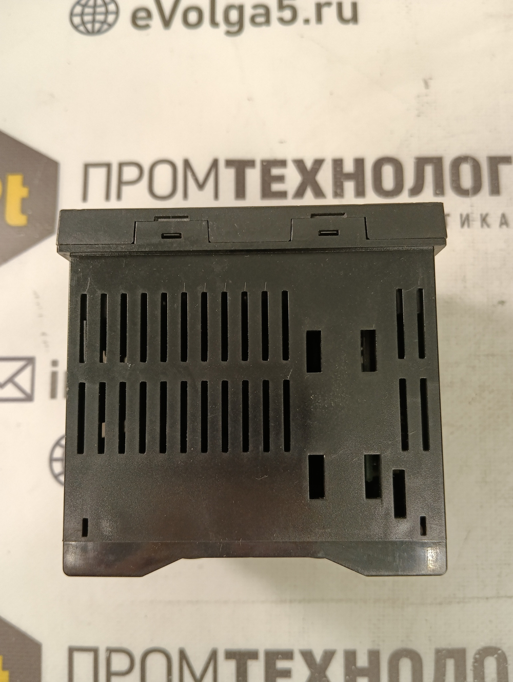 Omron E5AZ-C3 с хранения