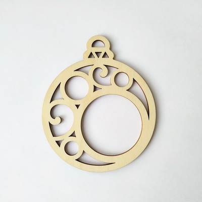 Подвеска на ёлку Шарик "Круги"