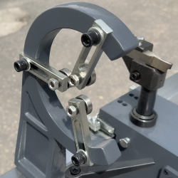 DSL-1500/230  деревообрабатывающий токарный  станок