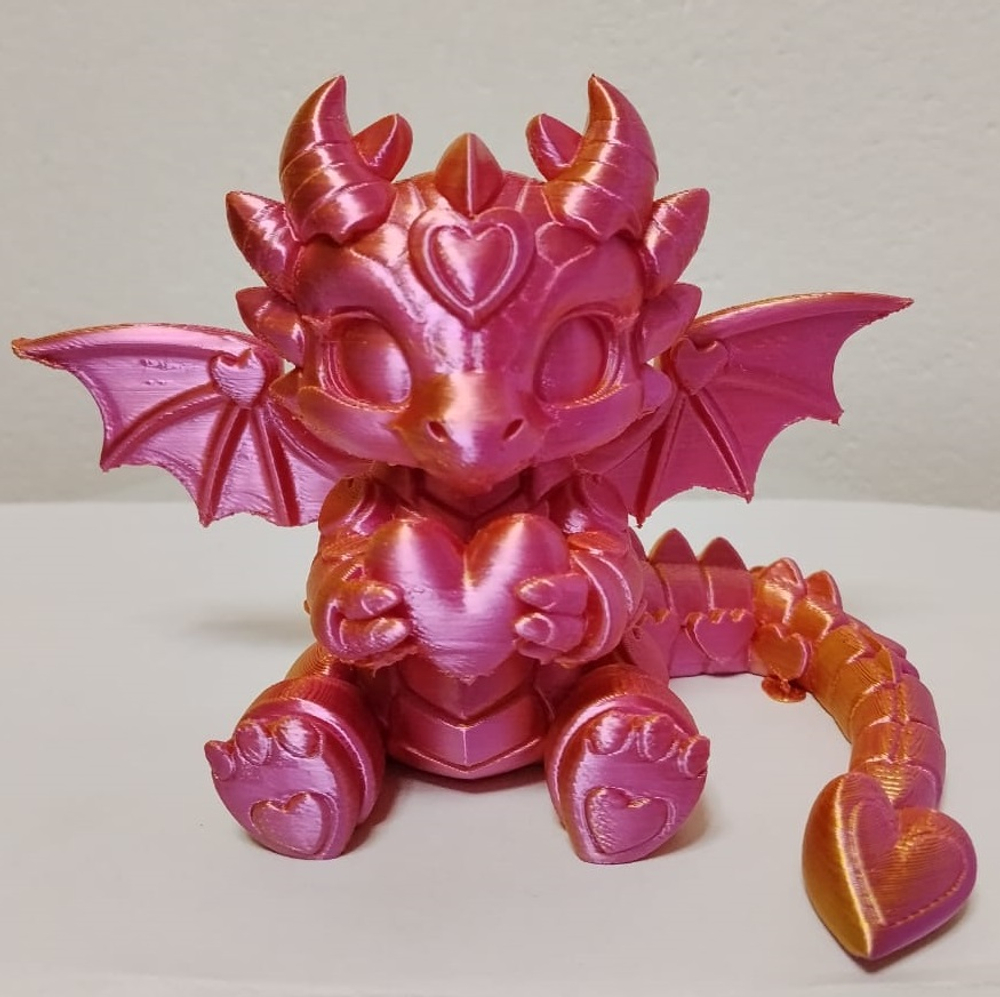 Фигурка дракончика с сердечком