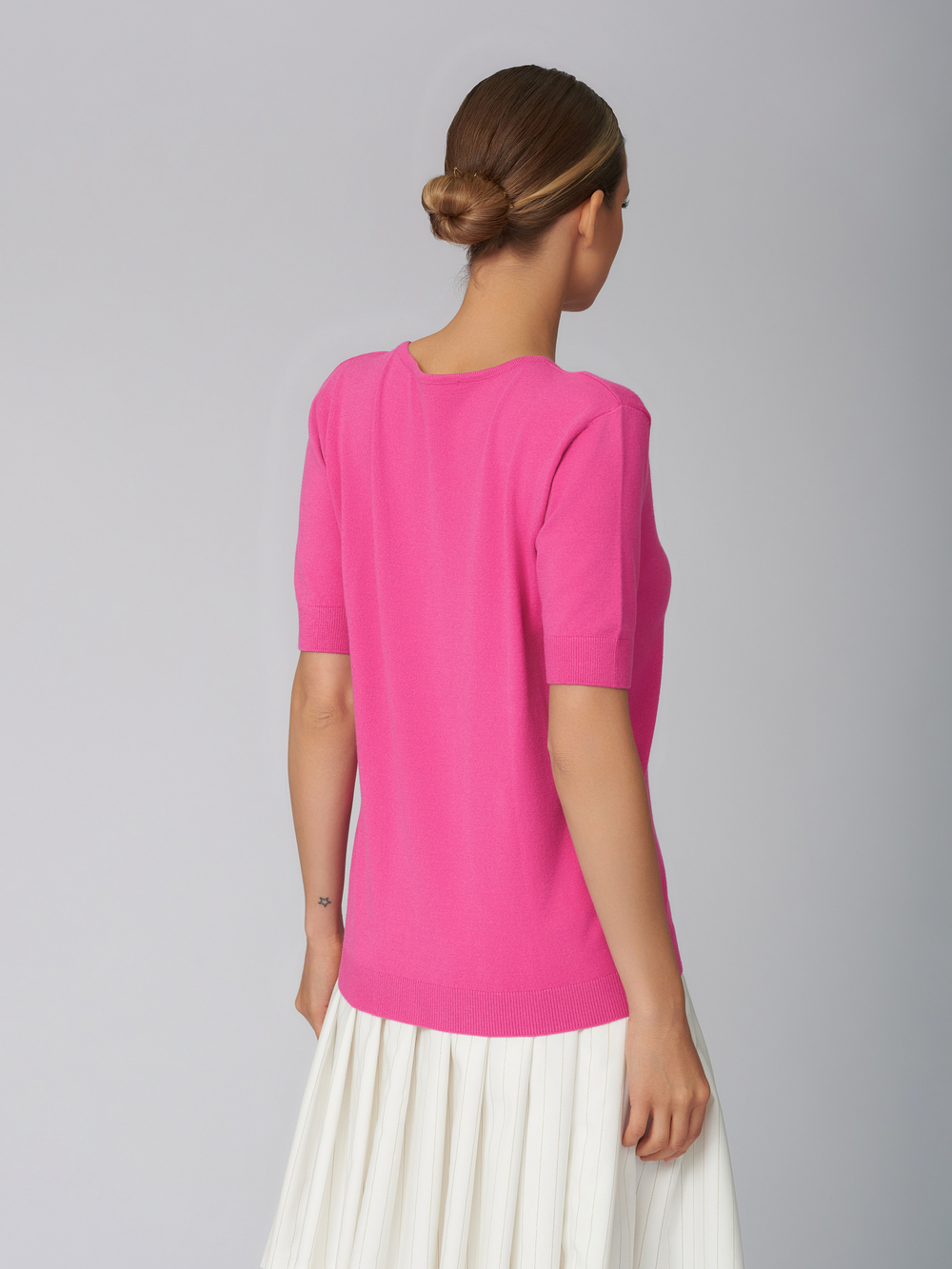 Женская трикотажная кофта розовая