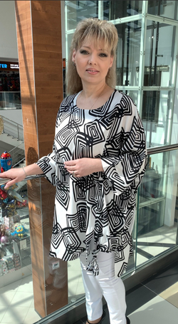 Черно-белая туника на большие размеры