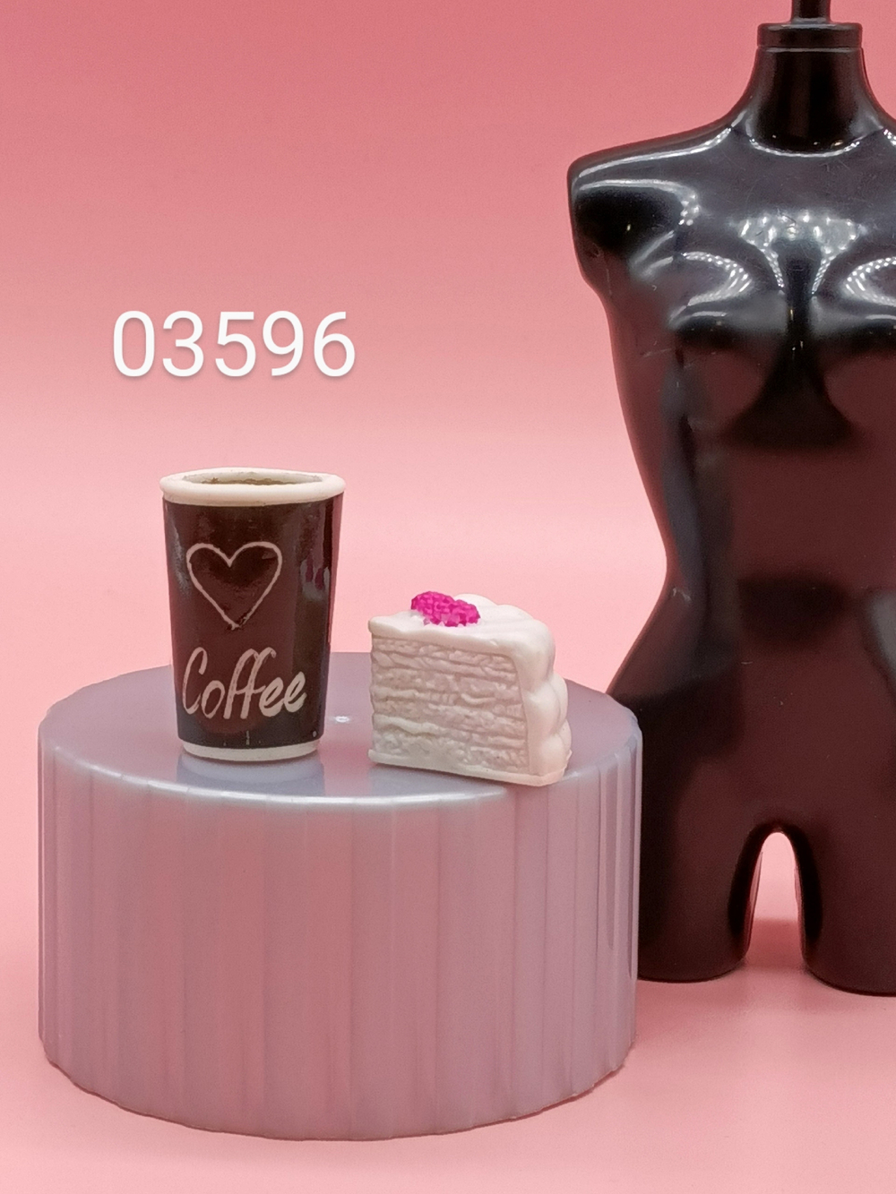 Аксессуар для куклы Барби винтаж -набор 03596