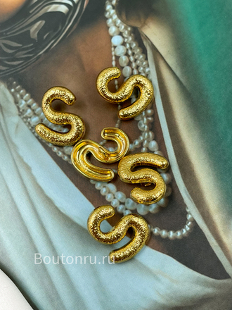 Пуговицы золотистые "S" Скиапар.