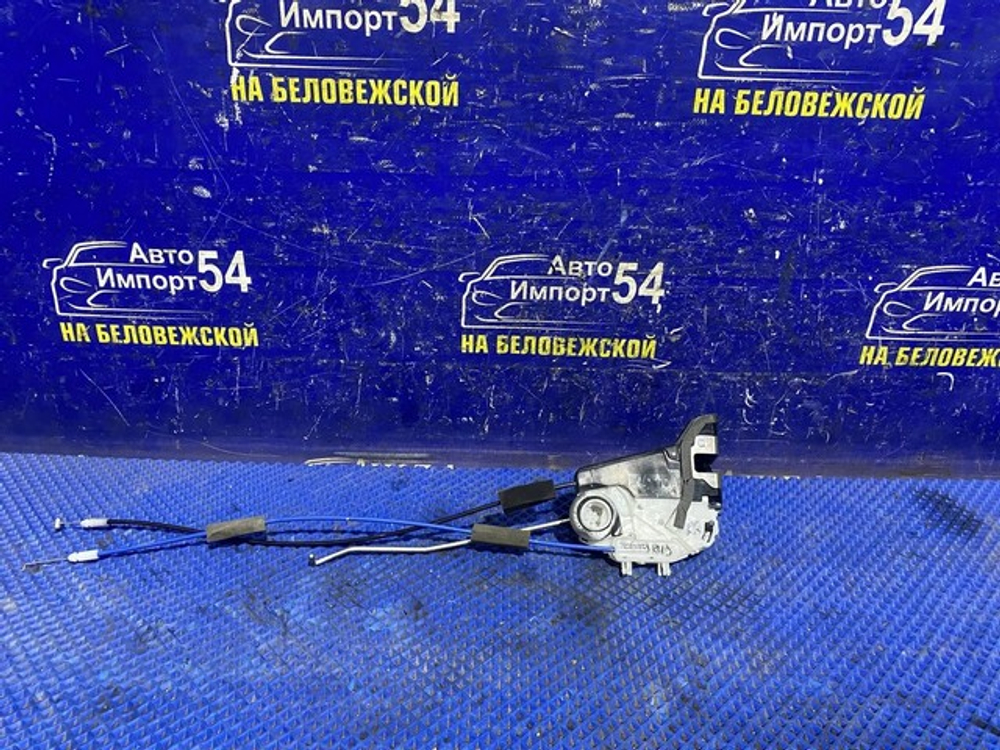 Замок двери задней правой Honda VEZEL 2013-2018