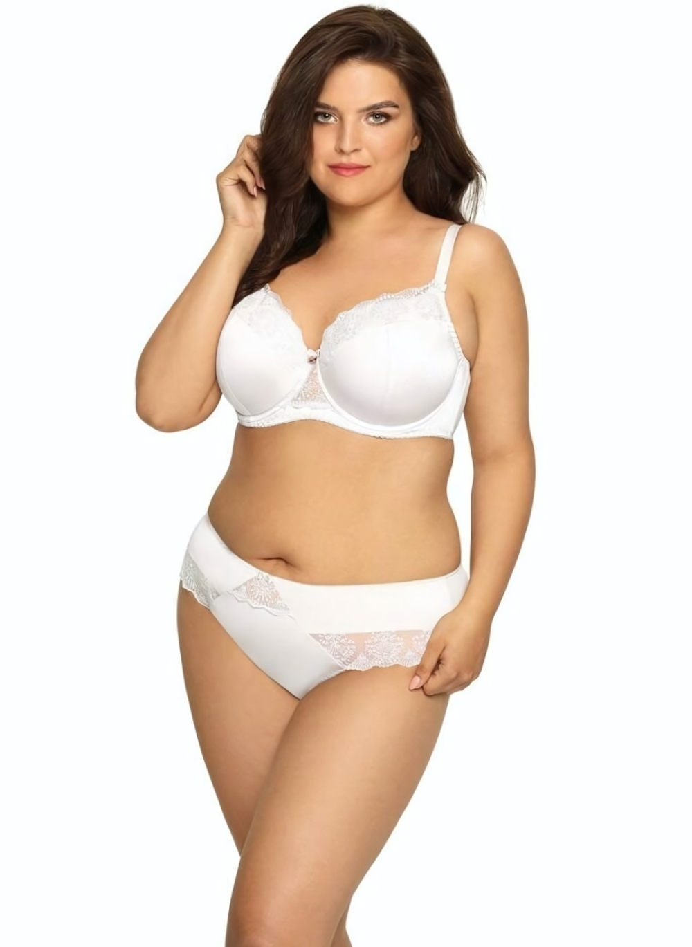 Бюстгальтер plus size с эффектной вышивкой на чашках (Размер: 95G) (Цвет: белый)